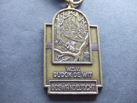 Wandelsportvereniging Dudok De Wit boswandeltocht Eekhoorn